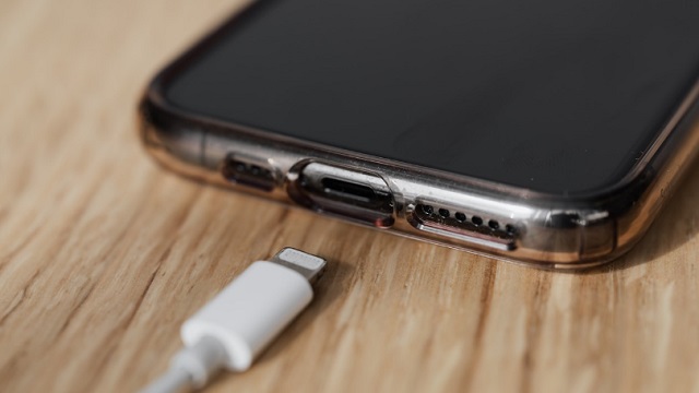 Biaya Ganti Konektor Cas Hp Untuk Semua Merk